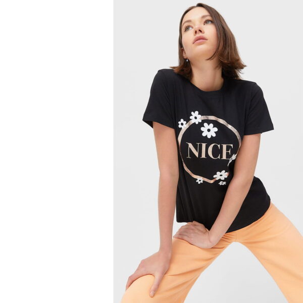 خرید تی شرت زنانه استرادیواریوس کد 95993 | فروشگاه اینترنتی بانی استایل