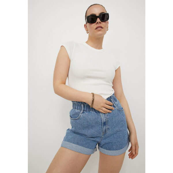 خرید شلوارک جین زنانه اچ اند ام کد 98119 | فروشگاه اینترنتی بانی استایل