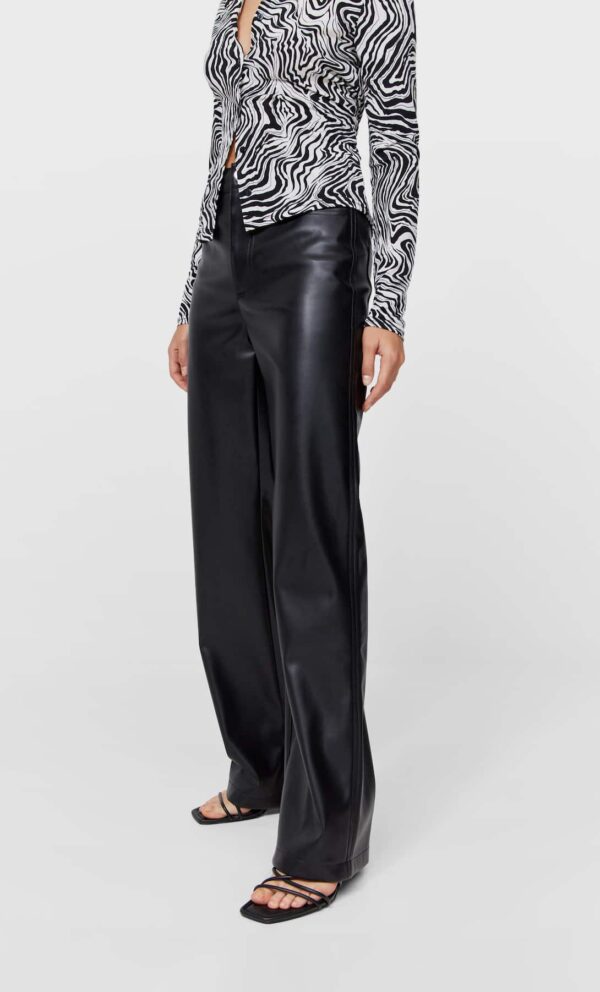 خرید شلوار چرمی زنانه استرادیواریوس کد 186676 | بانی استایل